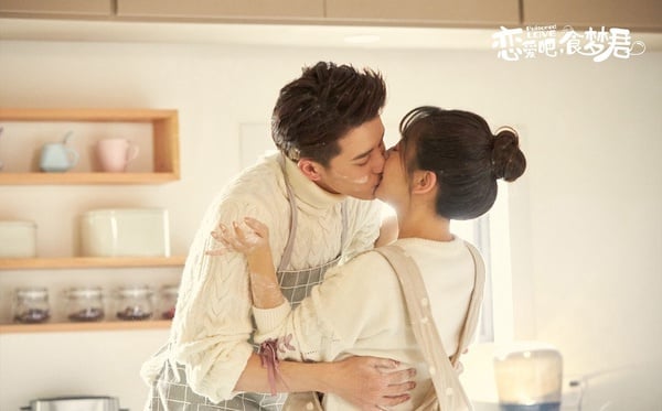 中秋連假9部「甜寵陸劇」推薦！《半是蜜糖半是傷》首集就親，甜度不輸《我，喜歡你》