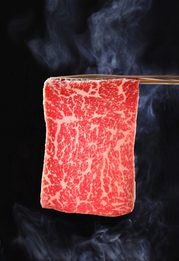 一個人也可以吃燒肉！鐵火燒肉台北首店插旗北車，套餐份量十足，銅板價就可吃到A5和牛