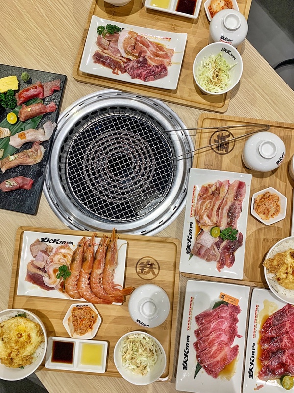 一個人也可以吃燒肉！鐵火燒肉台北首店插旗北車，套餐份量十足，銅板價就可吃到A5和牛