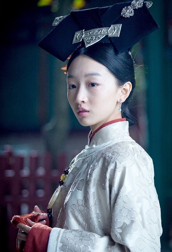 頂流小花的清宮劇造型9：周冬雨 飾演 電影《宮鎖沉香》兆佳·沉香