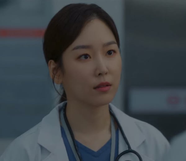 《青春紀錄》徐玄振客串登熱搜第一！朴寶劍直球告白徐玄振：「前輩要和我交往嗎？」