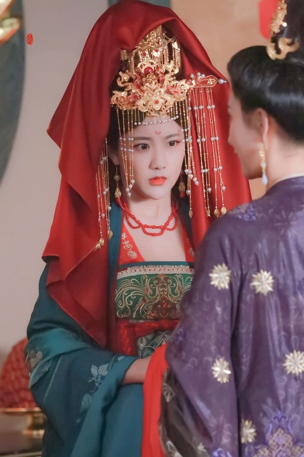盤點10個古裝劇「綠色嫁衣」！趙麗穎《知否》美成經典，倪妮《天盛長歌》華麗又霸氣
