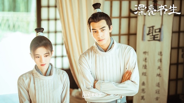 陸劇中總合作姐姐的鮮肉男星1:宋威龍X周雨彤、關曉彤、林允、宋茜、鞠婧禕、譚松韻