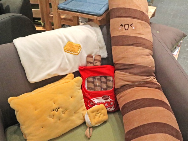 珍奶控必收!生活工場推出「零食系列」超Q雜貨,珍奶、脆酥酥、夾心餅乾等都太欠買啦