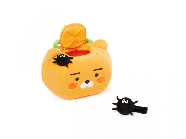 Kakao Friends推出全新「萬聖節系列」！萊恩化身呆萌南瓜，還有超應景萊恩糖果桶～