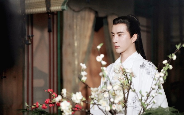 《明月曾照江東寒》10位古裝男神&女神！有《芸汐傳》《陳情令》演員，他撞臉易烊千璽