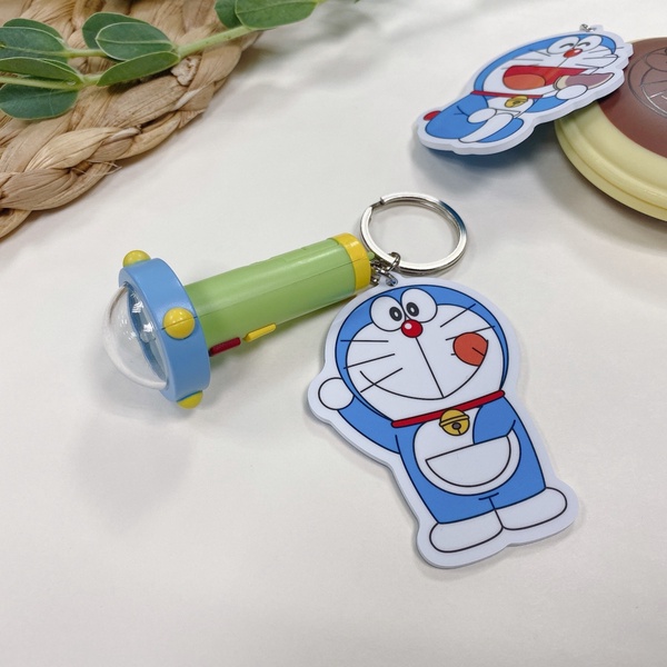 哆啦A夢「縮小燈」變icash！會發亮的迷你縮小燈造型，就在這天搶先開賣