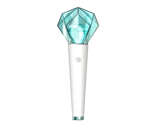 「K-pop最美手燈」TOP10！EXO愛麗棒、BTS阿米棒都上榜，SHINee湖水綠鑽石燈才第九！