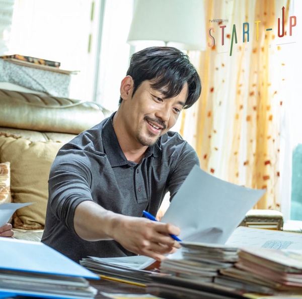 韓劇《Start-Up》全是黃金配角！秀智奶奶飆戲網看哭，《雖然是精神病》代表也客串