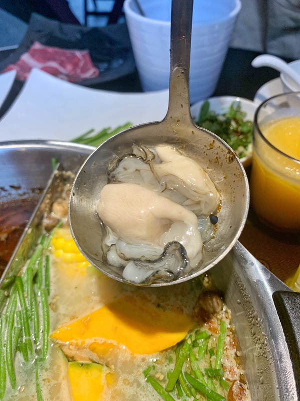 辛殿麻辣鍋吃到飽進軍公館！PRIME無骨牛小排、美國安格斯黑牛、冰淇淋通通吃到飽！