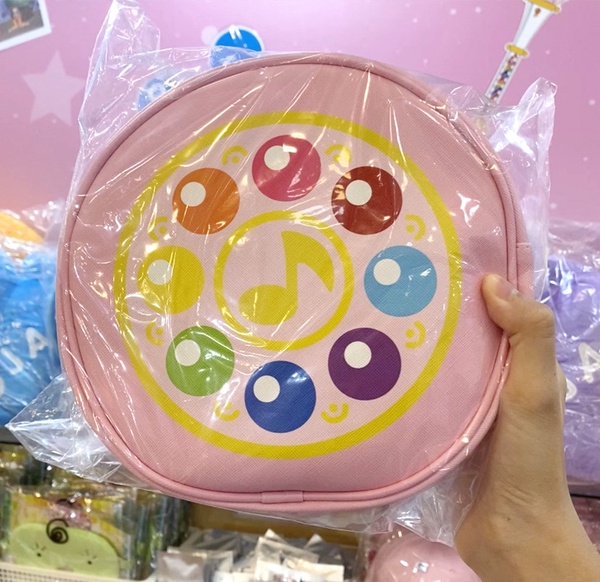 全台首間！「小魔女DoReMi 20週年快閃店」即日起開跑，百種獨家週邊不能錯過