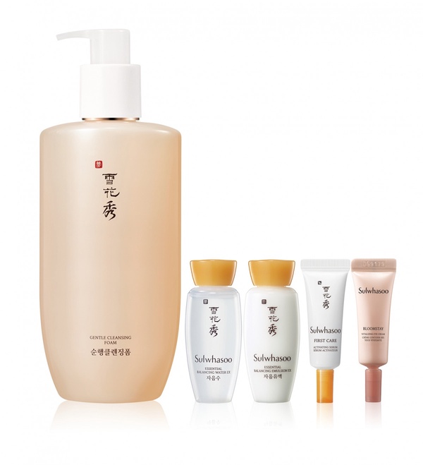 PTT專櫃洗面乳推薦！溫和超保濕、緊緻毛孔、洗後膚觸柔嫩有光澤，秋冬必備乾肌狂推！