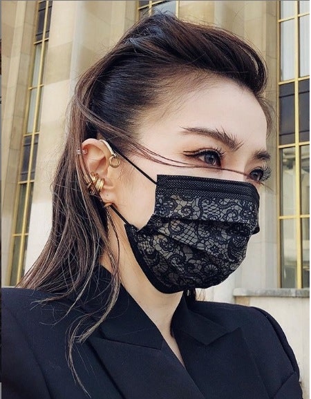 7-11「中衛 x 謝金燕聯名口罩」這天開賣！超美蕾絲造型，全台限定這天開賣