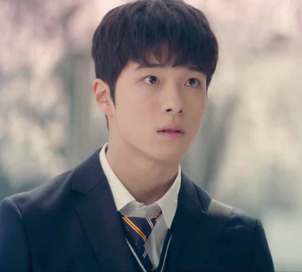 《Start-Up:我的新創時代》男二拿錯劇本4:找南多凜演童年,根本男主待遇!