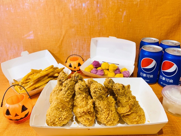 炸雞控吃起來！bb.q CHICKEN限時推出「萬聖節搞鬼好時雞」雞腿套餐，道地韓式炸雞大推