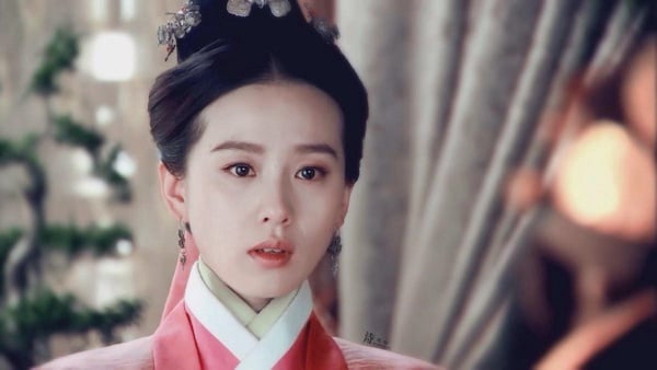 古裝&時裝都好看的神顏女星TOP 10！迪麗熱巴第五，鞠婧禕第四，冠亞軍實在難分高下