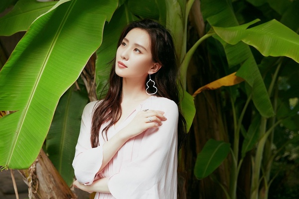 古裝&時裝都好看的神顏女星TOP 10！迪麗熱巴第五，鞠婧禕第四，冠亞軍實在難分高下