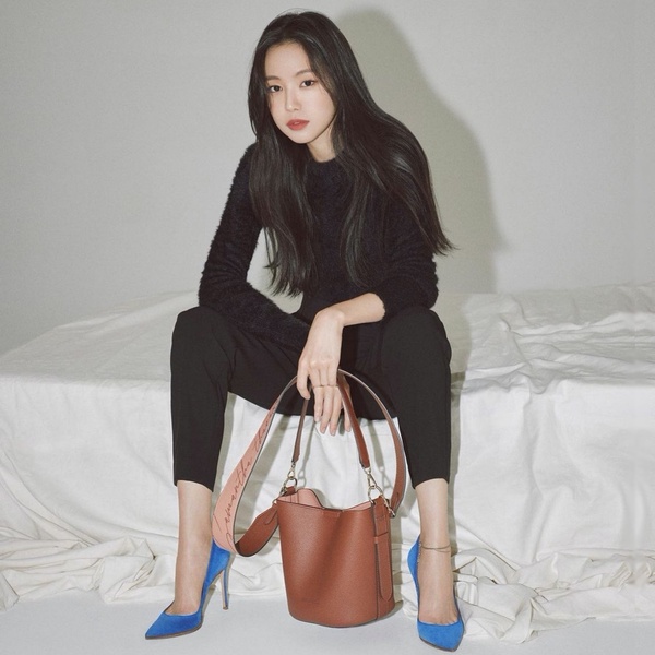Jennie、譚松韻髮型解析！髮型師「圓長臉」髮型這樣挑，顯瘦遮肉、減齡顯嫩的髮型範本