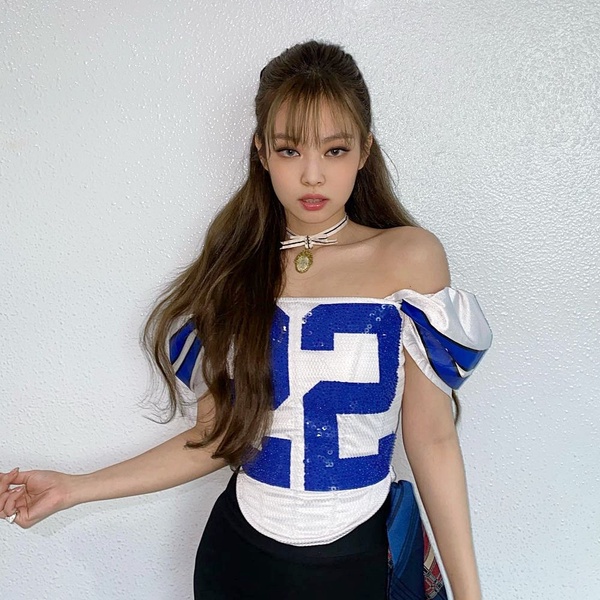 Jennie、譚松韻髮型解析！髮型師「圓長臉」髮型這樣挑，顯瘦遮肉、減齡顯嫩的髮型範本