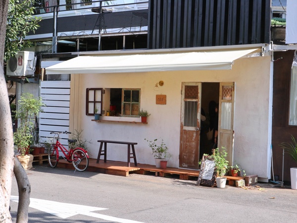 要加香菜！IG超夯甜點店「陽苔Yang Tai」，每日限定「香菜千層、中藥罐提拉米蘇」必吃