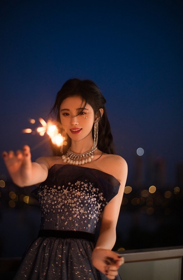 十月陸劇演員網路勢力排行榜TOP 7：鞠婧禕