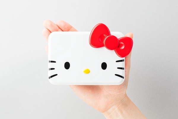 「Hello Kitty迷你相印機」17,380日元(約NT$4,740)
