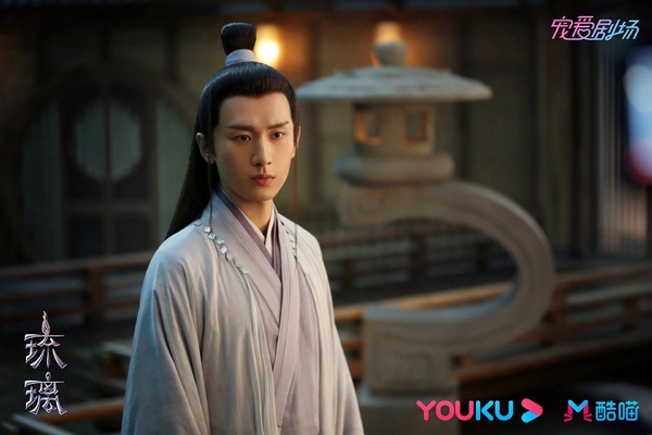 陸劇中「拿了女主劇本」的嬌羞男主2:《琉璃》禹司鳳 成毅飾演