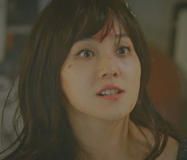 《Penthouse上流戰爭》狗血看點5:獎杯割喉大噴血