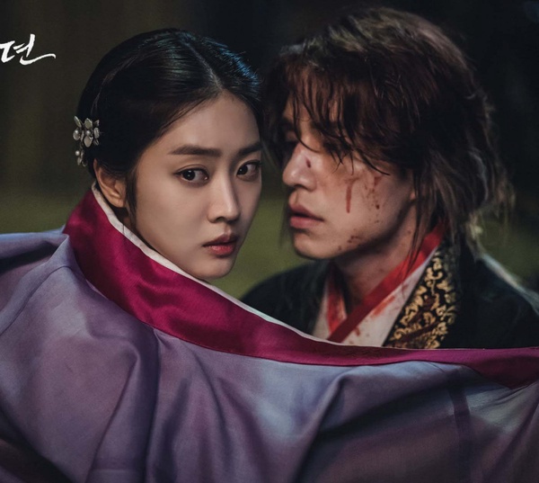 《九尾狐傳》李棟旭前世真相揭曉！李朗要死了？李棟旭對決螭龍，網：像大叔霸凌大學生