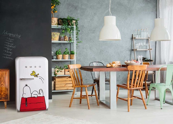 最萌史努比冰箱！smeg「純白Snoopy小冰箱」限量登場，史努比粉必搶！