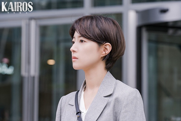 時空穿越奇幻新劇《KAIROS:化時為機》,神劇《信號Signal》後必追燒腦神作!