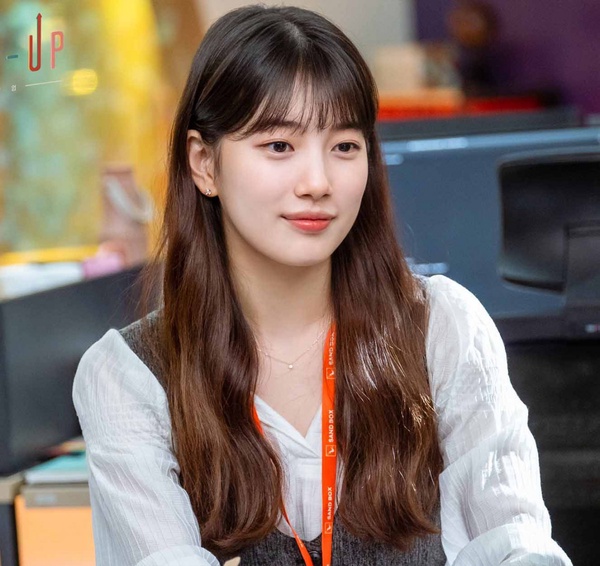 「貧窮卻全身名牌」韓劇女主！《Start-Up》秀智名牌包挨轟，孫藝珍、孔曉振反被網讚？