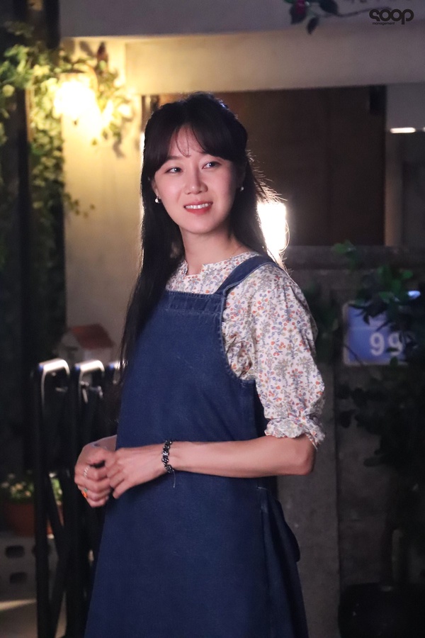 「人設貧窮卻全身名牌」韓劇女主3：《山茶花開時》孔曉振 全身名牌的單親媽媽