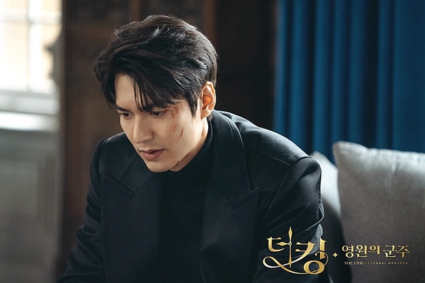 《The King:永遠的君主》李敏鎬受傷