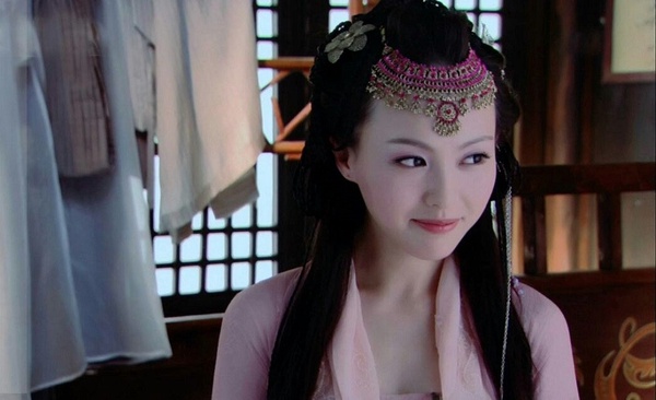 古裝劇同款「異域美女」造型6:唐嫣 飾演《仙劍奇俠傳三》紫萱