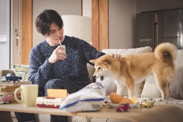 《九尾狐傳》李棟旭女友視角帥照4：家居男友系列
