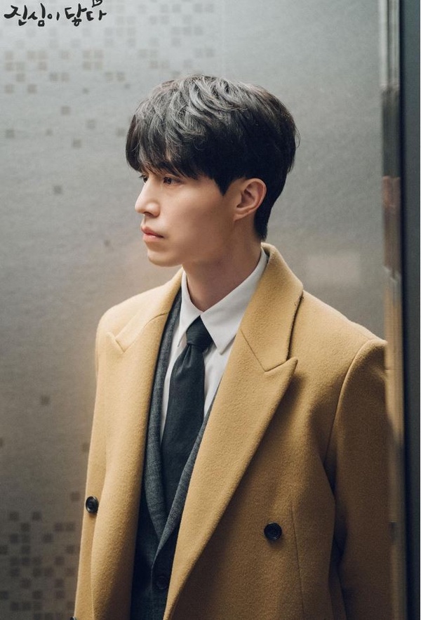 《九尾狐傳》李棟旭「狐狸時裝秀」劇照！李棟旭醫生服&軍裝都能駕馭，這2部是帥氣巔峰