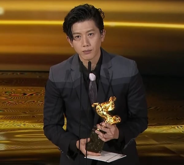 2020金馬獎/《親愛的房客》莫子儀：「致自由、致平等、致天賦人權、致電影、致創作、致生活，謝謝！」