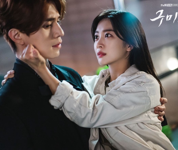 《九尾狐傳》未公開劇情！「冰淇淋只比粥涼一點」李棟旭耍賴太高萌，舉報李硯的人是他