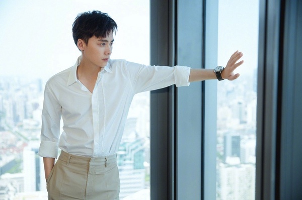 微博票選2020新生代最佳演員TOP 10！丁禹兮第五、肖戰第三，冠軍是今年的大勢男神
