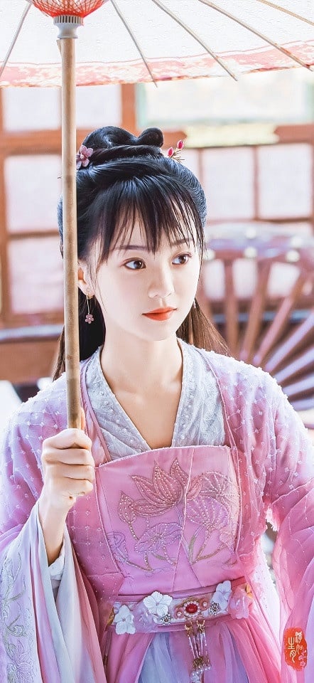 陸網評選2020下半年古裝女神TOP 10：胡意旋 飾演《離人心上》初月