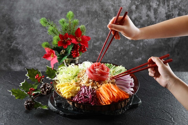 俯瞰整座新北耶誕城！耶誕城制高點餐廳「Asia 49」推歲末新餐點 ，還有超萌維尼調酒