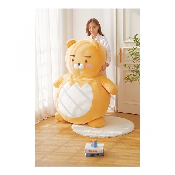 KakaoFriends「巨大萊恩沙發床」332,000韓元(約NT$8,560)