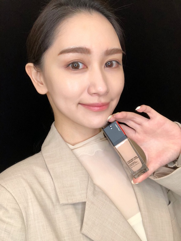右滑看2021春季底妝新品>>