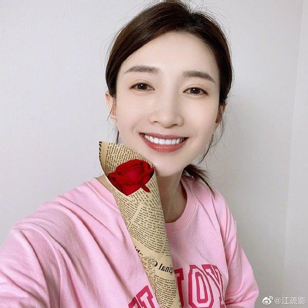 粉底色號怎麼選？5技巧精準找出適合粉底顏色，底妝不灰髒、網購粉底不買錯色號！