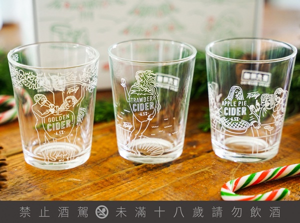 蘋果尬上草莓！臺虎精釀「聖誕蘋果酒禮盒」限量登場，手繪瓶身與專屬酒杯超可愛