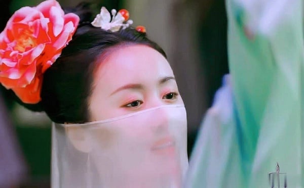 2020古裝劇「矇面美女」2:袁冰妍 飾演《琉璃》褚璇璣