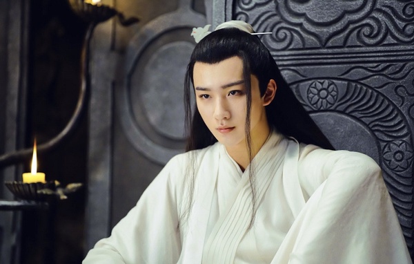 陸劇中讓人又愛又恨「腹黑男主」6：李宏毅 飾演《天雷一部之春花秋月》上官秋月