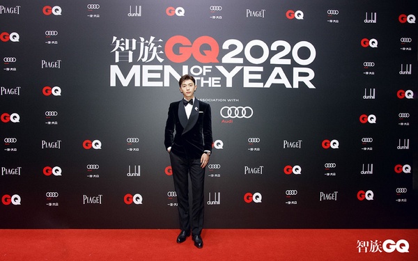 李現、鄧倫紅毯比帥！2020年度人物盛典12男神，楊洋貴公子西裝帥翻，李現化身白馬王子