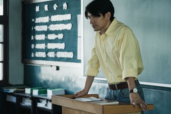 Netflix《返校》影集&電影差異解析！學姊變厲鬼復仇，芸香陷入師生戀？悲劇再次上演？